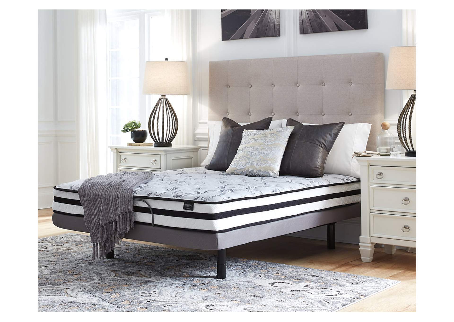 8 Inch Chime Innerspring King Mattress in a Box,Sierra Sleep by Ashley