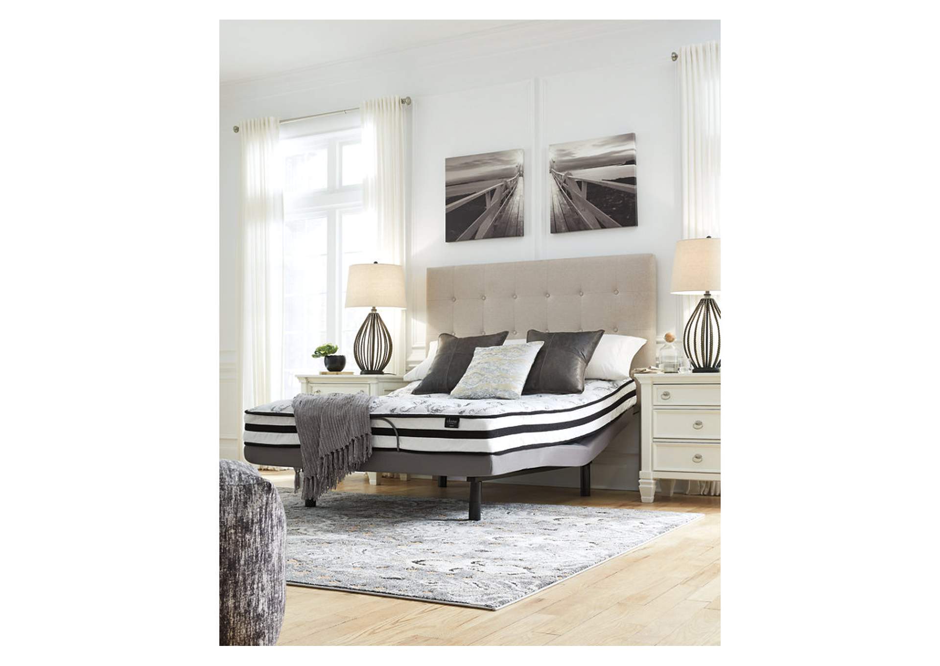 8 Inch Chime Innerspring King Mattress in a Box,Sierra Sleep by Ashley