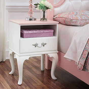 Click here for Kids Nightstands
